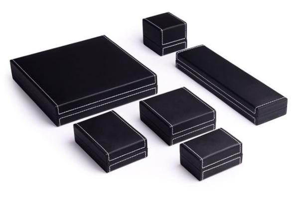Embossing Surface Leather Gift Box Black Leather Jewelry Boxes For Women