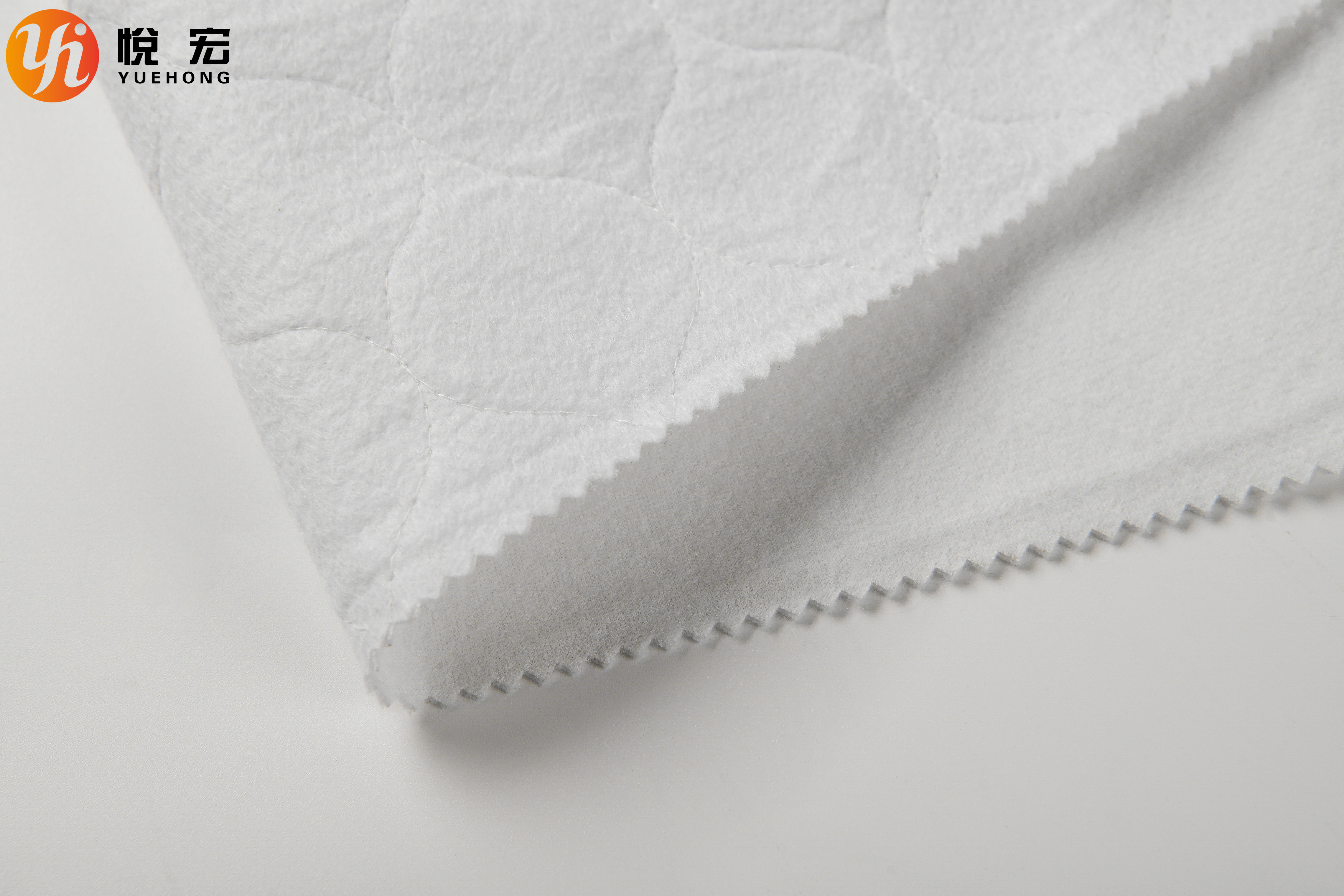 TPU Film Waterproof Quilted Fabric 300GSM Pets' Pad Waterproof White Fabric