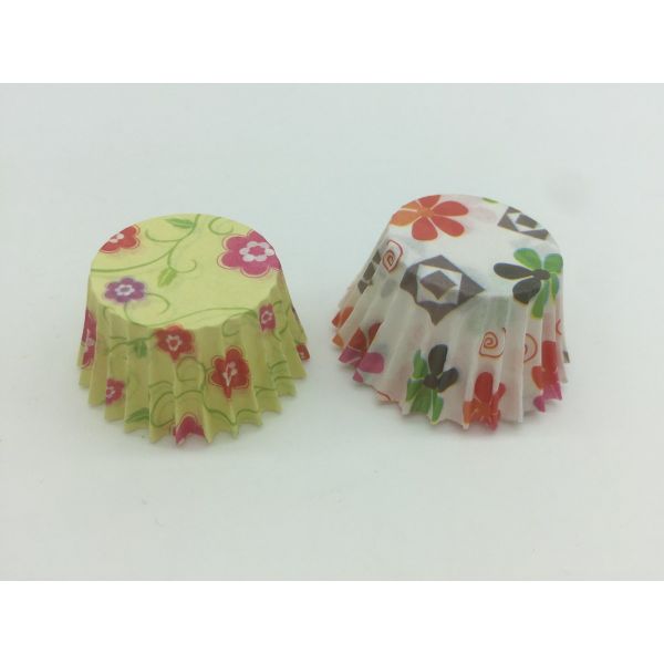 Mini Flower Paper Cupcake Liners Food Grade Raw Materials DIY Biscuit Molds