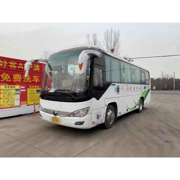 Выведенное управляя одиночное шасси воздушной подушки дверей роскошный VIP усаживает используемого пассажира автобус использовал места бренда ZK6908 38 автобуса Yutong