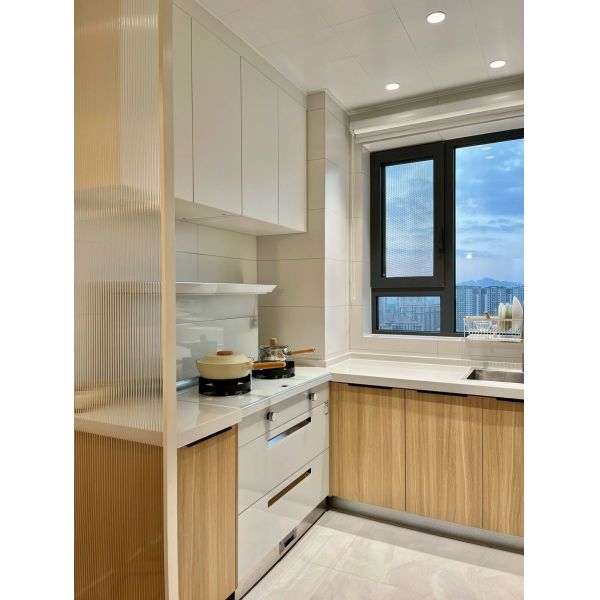 Mueble de cocina de teca de lujo con encimera y cajones en esquina