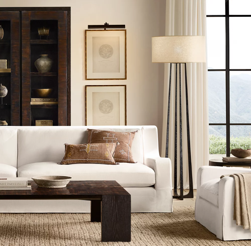 Customized Modern Brass Floor Lamp with LED Light Source for Hotel and Home Decoration