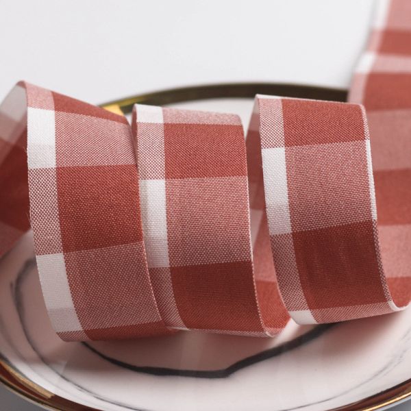 Чёрно-белая чекированная проволочная лента 7 мм-40 мм полиэстерная ленточная рулонка