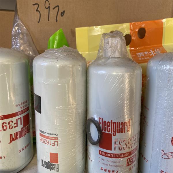 Separador de agua de filtro de combustible de buena venta para partes de motores de camiones pesados 2003-2006 año