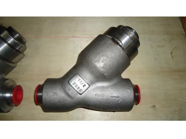 Swing / Piston Forged Steel Valve 1/2 - 2 Recessed Body Bonnet Joint Design