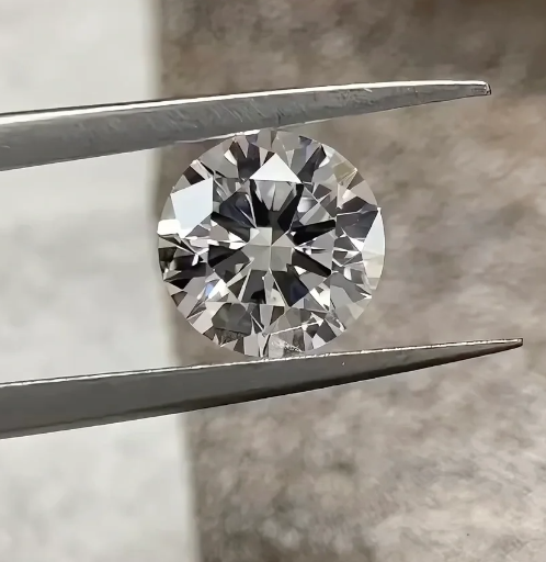 1ct Round-Shaped Diamond Earrings DEF VVS Round Shape Lab Grown Diamonds 18K White Gold