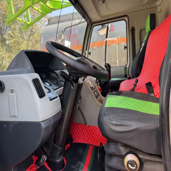 ZOOMLION ZTC550V Used Crane Trucks Heavy Equipment 55T