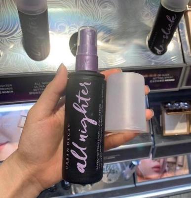 Lightweight Refreshing Urban Decay Cruelty Free Setting Spray for Long Lasting Makeup
