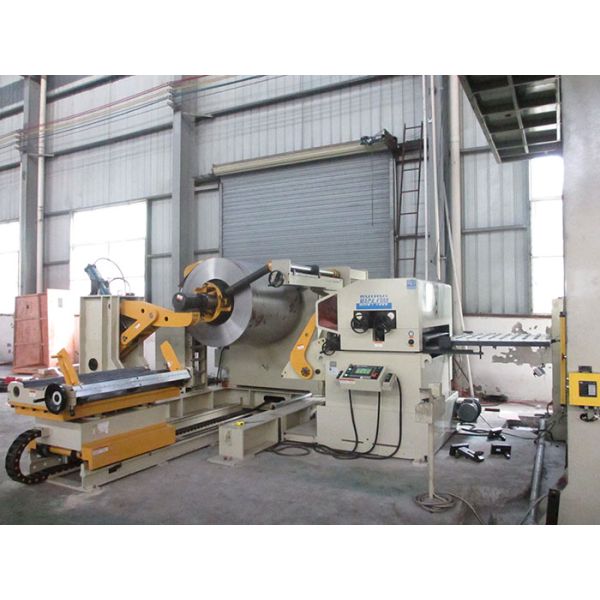 Electric Hydraulic Hole Puncher Coil Feeder Straightener For Metal Sheets With 12 Months Warranty