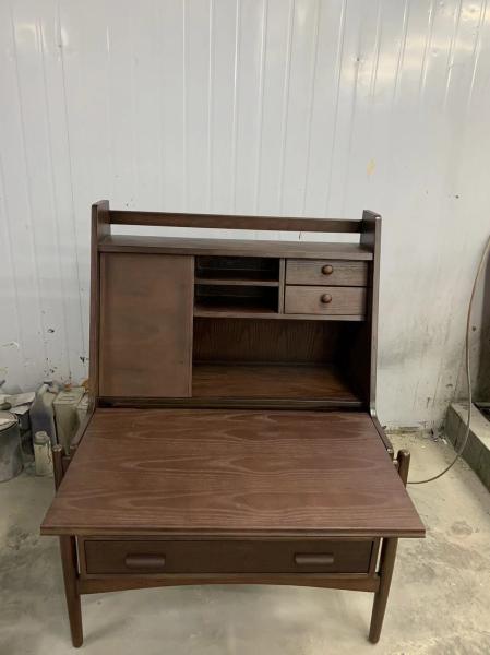 Bedroom Wooden Makeup Vanity Desk Retro Luxury Dressing Table With Mirror