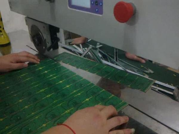 Motor Driven Automatic Blade Moving PCB Cutter with Safe Sensor