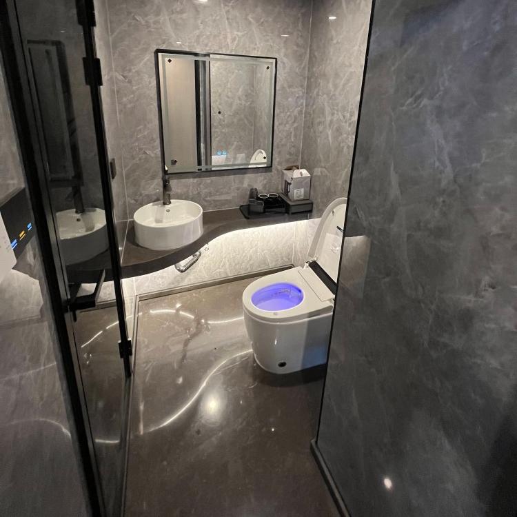 Luxury Modern Steel Structure Solar Powered Waterproof Space Capsule for Hotel and House Use