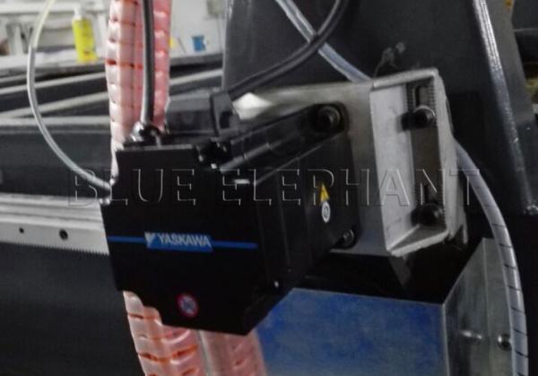 4 Axis cnc router rotary woodworking machine 1325 for engraving and cutting