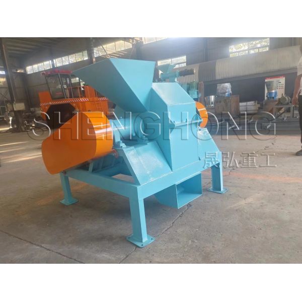 55 KW Power 15-20 t/h Capacity 380V/410V Voltage Fertilizer Shredding Device for Fertilizer Production