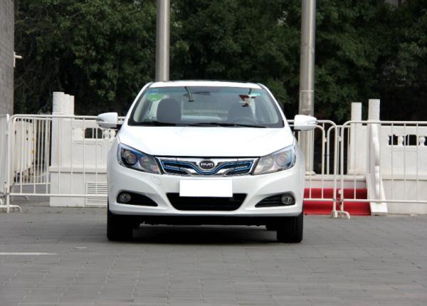 Electric E5 BYD Chinese Car Small EV High Performance 400 Mile Range