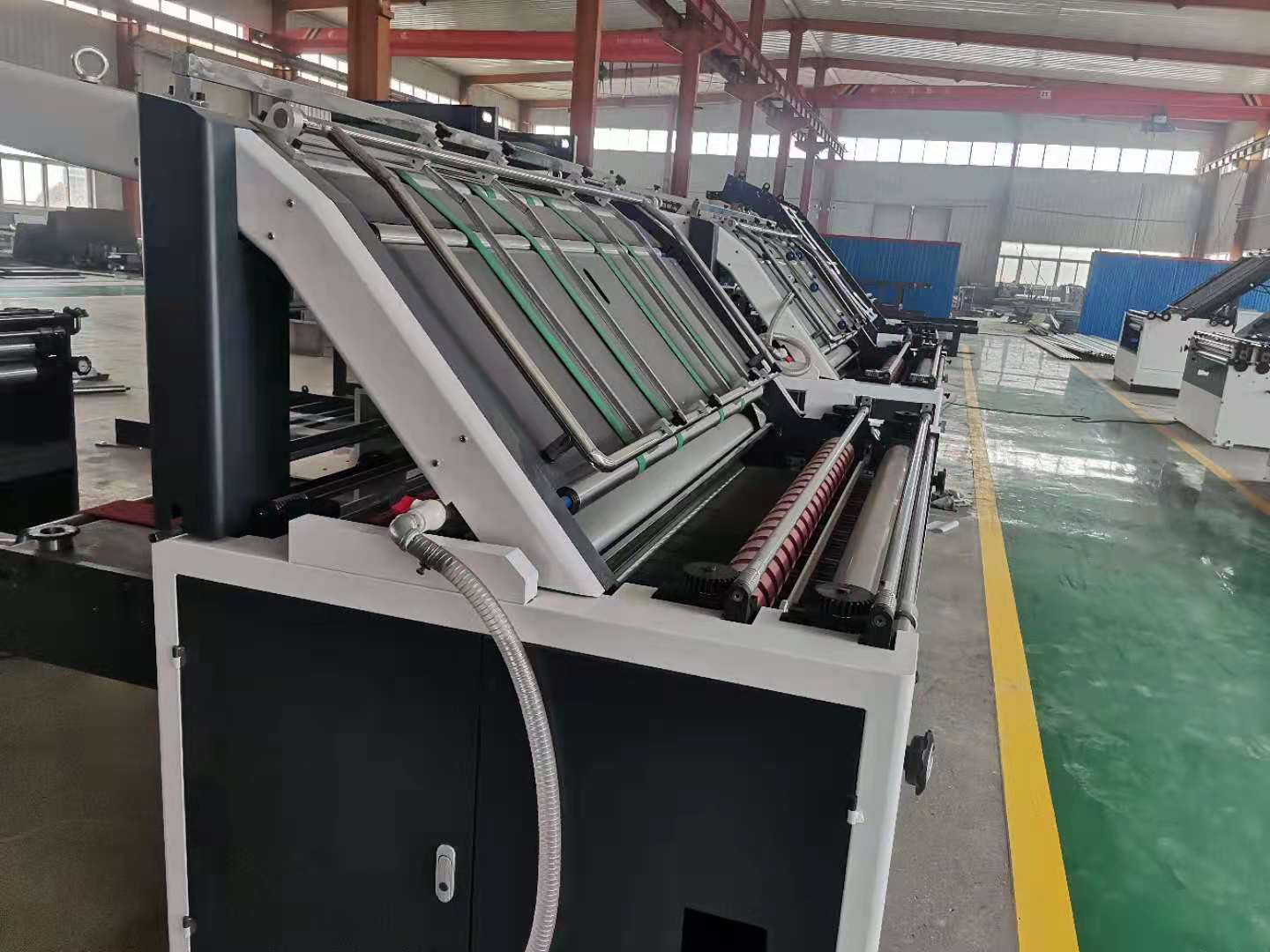 Ламинатор каннелюры точности 100m/Min положения высокий Semi автоматический