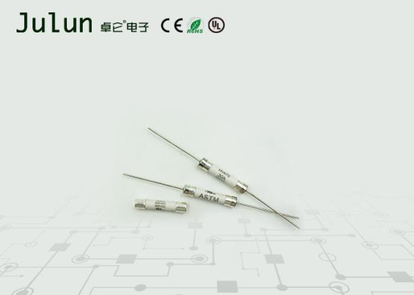HV670 série fusível cerâmico ativo rápido 6x32mm de 10-30A 500VAC/C.C. através da instalação do furo