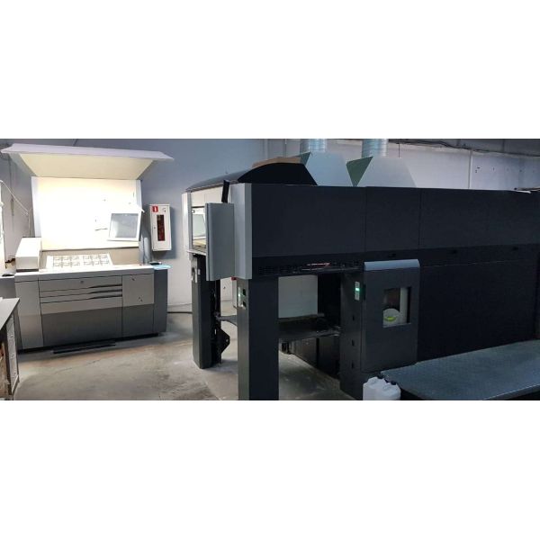 Пурпурным напечатанная цветом упаковка коробки вытачки игральных карт 63x88mm бумаги 300gsm C2S