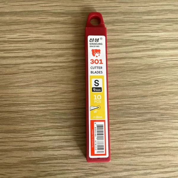 9mm Silver SK2 Carbon Steel Snap Off Knife Blade 30 Degree 9 Segments