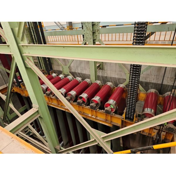 0.50*1250 European Market Painted Steel Coils PE paint 10 Years Warranty Z100 Galvanized Color Coated Coil