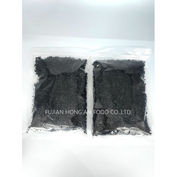 Slightly Salty Sea Mustard Seaweed Wakame Flakes Curly Striate Rich In Nutrition
