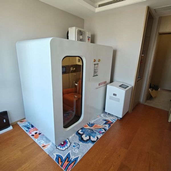 1.0-1.5 ATA Working Pressure Micro Hyperbaric Oxygen Hard Shell Chamber with 600KG Cabin Weight and 93%±3% Oxygen Concentration
