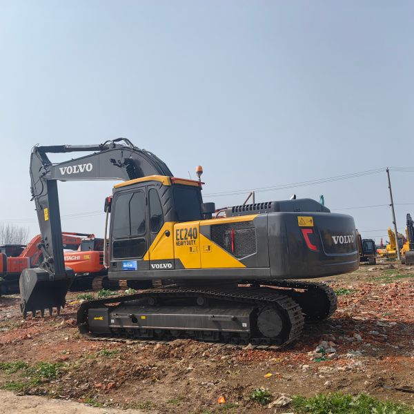Sweden Imported EC240 Used Volvo Earthwork Excavators Hydraulic 24 Ton Mining Digging