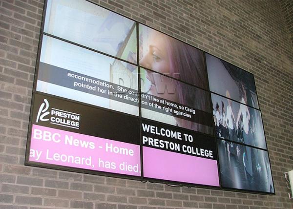Portable 4k HD LCD Video Wall Trade Show Displays 60Hz 230W Customized module 500 nits 7x24hours