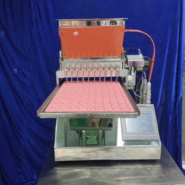 Compact Full Automatic Gummy Bear Candy Making Machine For Sale