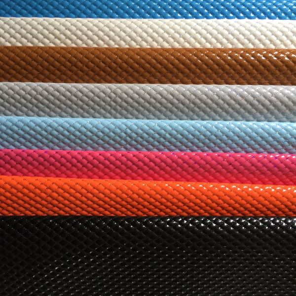 Shiny PU Quilted Leather Fabric Fashionable Multi Application Custom Thickness
