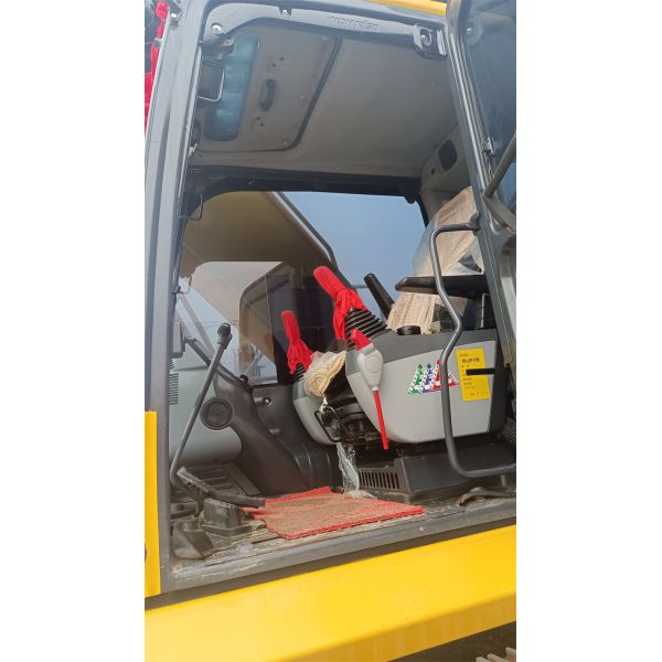 KOMATSU PC240 utilizó el excavador de la correa eslabonada del excavador PC240LC-8 de Japón