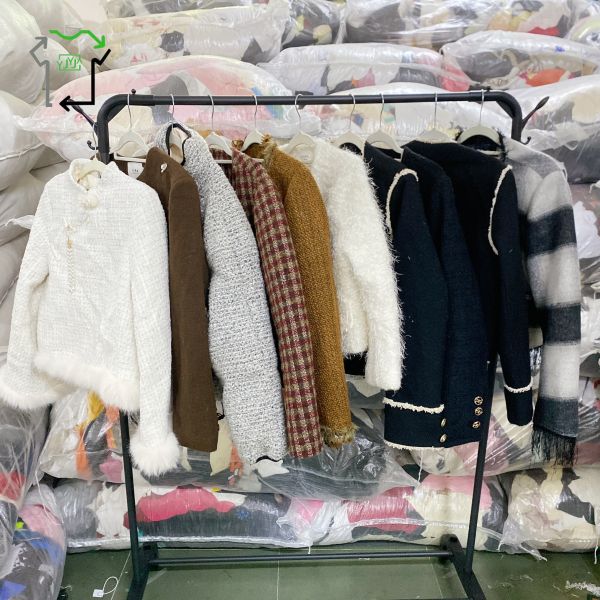 Women Small Fragrance Used Down Jacket Fashionable Clothing Second Hand Wholesale