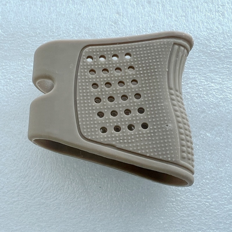 OEM Anti Slip Silicone Rubber Grip Odorless Black Rubber Sleeve Latex Free