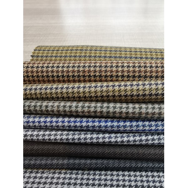 300 GSM Lightweight Wool Blend Suiting Fabric with 10% Wool, 70% Polyester, and 20% Rayon