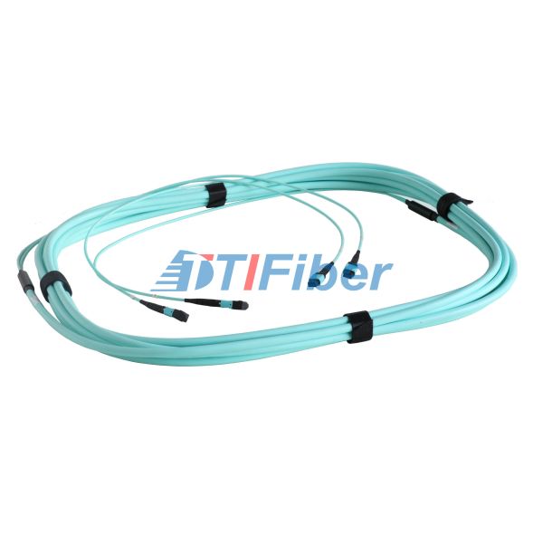 24core OM4 MTP 繊維のパッチ・コード、MPO のトランク ケーブルのメス コネクタ