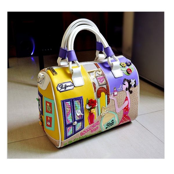 Europe and selling women's handbags shoulder diagonal cartoon character embroidery Boston Messenger Bag