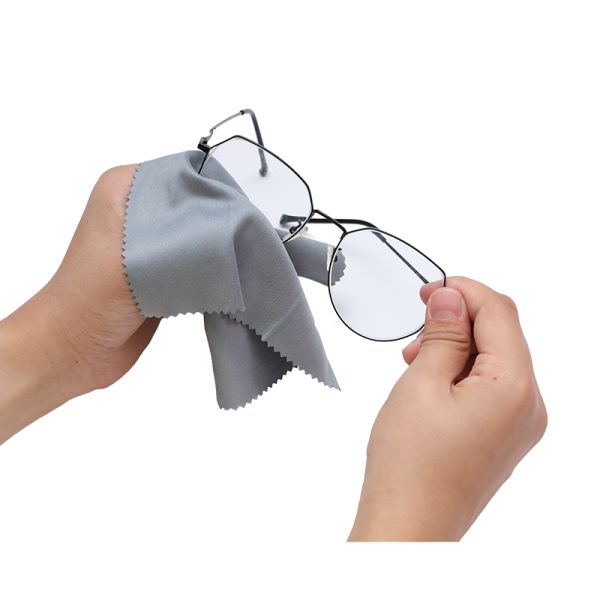 Lightweight 200gsm 40x40cm Home Microfiber Towel