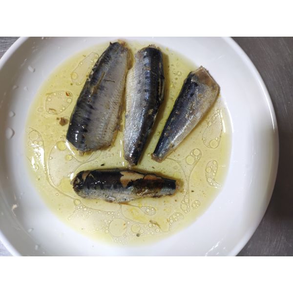 FDA Salt Packed 125g Club Canned Sardine Fish In Oil