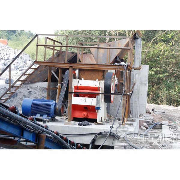 China HongXing Hot Sale HDX98 110-410t/h Geramn Type Jaw Crusher