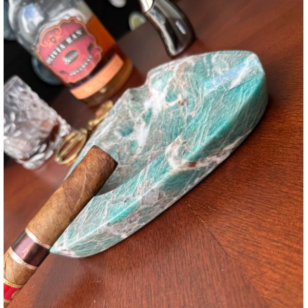 Brazil Natural Stone Luxury Ashtray Green Marble Ashtray For Versatile Use
