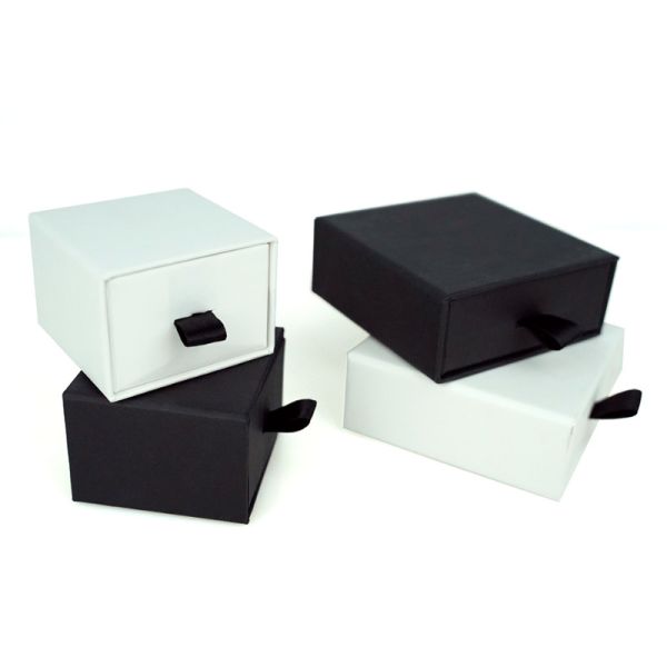 Налаженный логотип Горячая серебряная фольга штамповки ящик ящик ювелирные изделия упаковка подарочная коробка с лентой