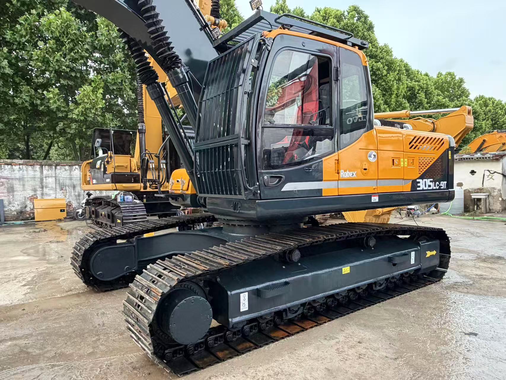 Hyundai R305LC 30 Ton Crawler Excavator Hydraulic Digger Used Construction Equipment with Bucket  HYUNDAI 220 225 Excavator