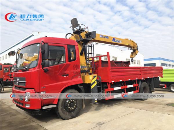 O caminhão de Dongfeng 190HP montou XCMG 8 toneladas de guindaste reto do crescimento