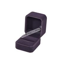 Boucle de bijoux en velours noir Enveloppe en mousse