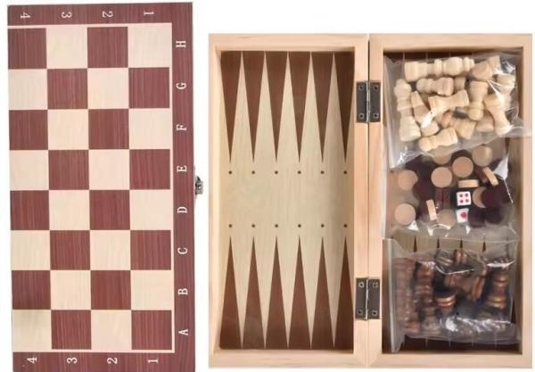 Un jeu de société d'échecs en bois amélioré, une pièce d'échecs artisanale et des emplacements de stockage pour enfants adultes