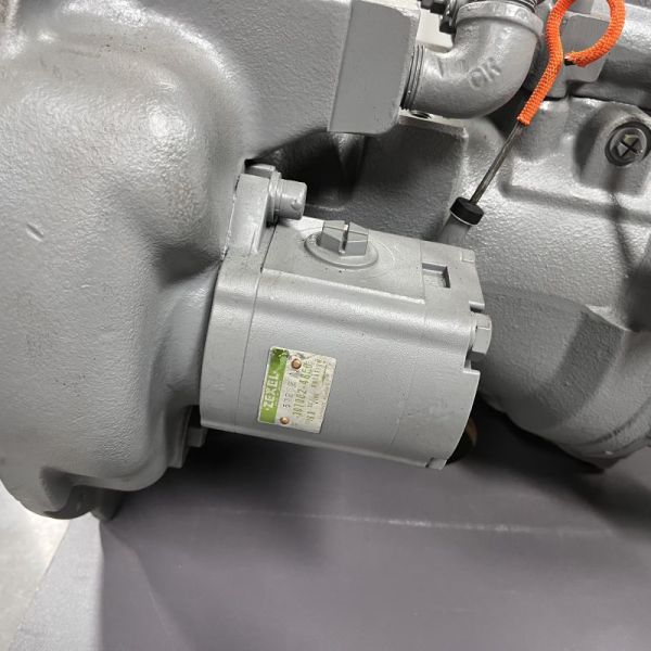 9152668 PUMP DEVICE Hitachi Parts CHR70 EX200-5 EX200-5 JPN EX200-5HG EX200-5HHE EX200-5LV JAP EX200-5X JPN EX200-5Z JPN EX200LC-5HHE EX200SS-5