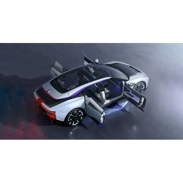 HiPhi Z Электрический роскошный автомобиль Интеллектуальное вождение 705 км Дальность 0-100 км / ч Ускорение 3,8 с