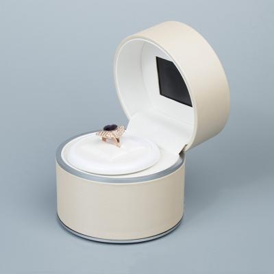 Portable Lcd Ring Box Convenient For Wedding 2.4 Inch TFT Screen