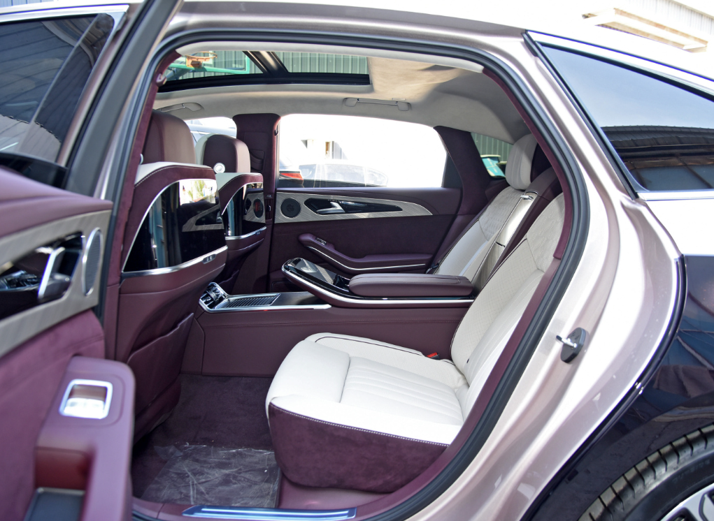 2024 Faw Hongqi H9 Автомобиль Электромобиль Взрослый 4-дверный 5-местный Седан для бизнеса на рынке