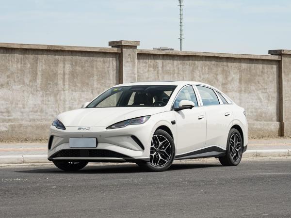 Fuel Label 92 Top EV Cars with WLTC of 60km and 4 Door 5 Seats Sedan Body Structure